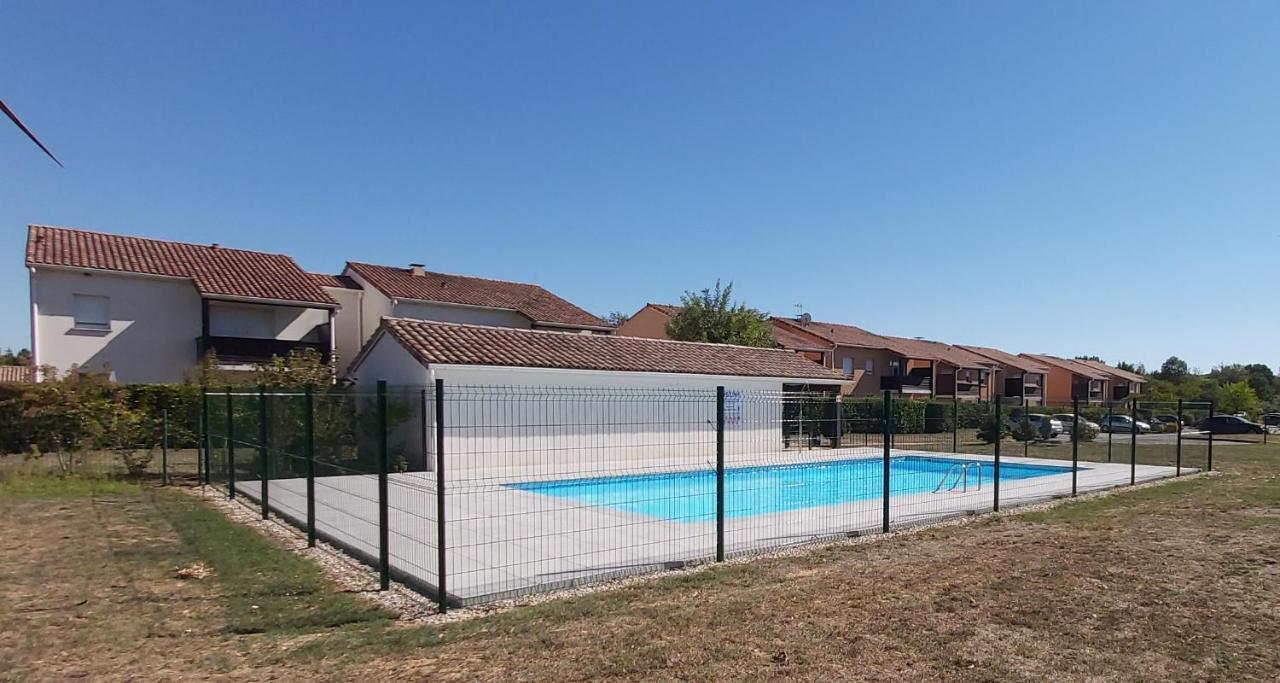 La Campagne Romantique - Avec Entree Autonome, Clim Neuve, Parking Prive & Sa Piscine ! - Saint-Sulpice  المظهر الخارجي الصورة