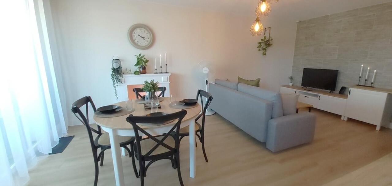 La Campagne Romantique - Avec Entree Autonome, Clim Neuve, Parking Prive & Sa Piscine ! - Saint-Sulpice  المظهر الخارجي الصورة