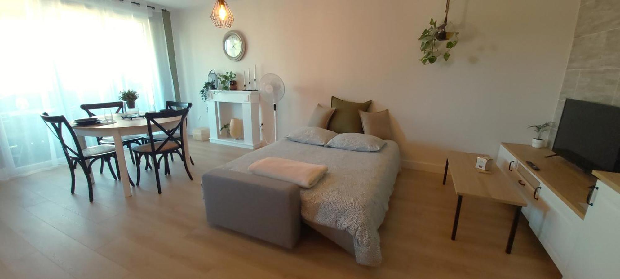 La Campagne Romantique - Avec Entree Autonome, Clim Neuve, Parking Prive & Sa Piscine ! - Saint-Sulpice  المظهر الخارجي الصورة